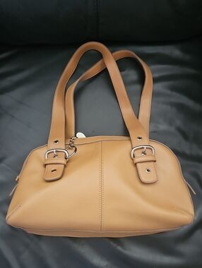 Nine&Co Y2K 90's Classic Tan 100% Leather Shoulder Bag Women's Everyday Satchel
